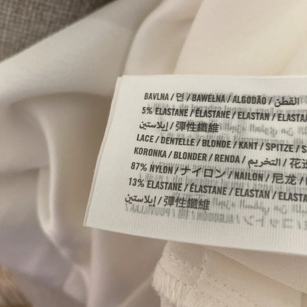 Abercrombie & Fitch Womens Lace Trim Camisole Small Soft White Cropped Feminine - Picture 8 of 12
